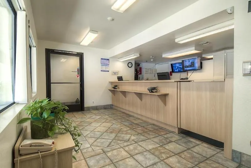 Motel 6-Palm Springs, Ca - Downtown 3*,