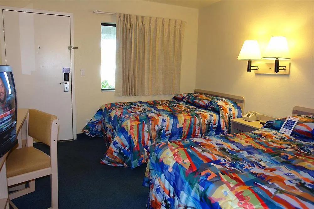 Hotel Motel 6-Palm Springs, Ca - Downtown
